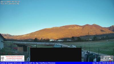 Preview delle webcam di Castel di Sangro › Ovest: Azienda agricola zootecnica CIANFLOCCA VINCENZO