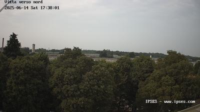 immagine della webcam nei dintorni di Milano Lampugnano: webcam Garbagnate Milanese