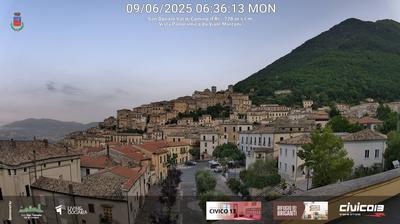 immagine della webcam nei dintorni di Acquaviva d'Isernia: webcam San Donato Val di Comino