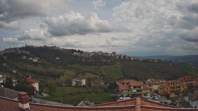 immagine della webcam nei dintorni di Roseto degli Abruzzi: webcam Penne