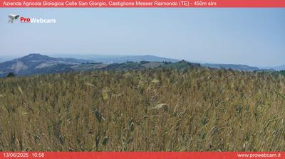 immagine della webcam nei dintorni di Campli: webcam Castiglione Messer Raimondo