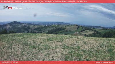 immagine della webcam nei dintorni di Silville: webcam Castiglione Messer Raimondo