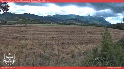 immagine della webcam nei dintorni di Calascio: webcam Montebello di Bertona