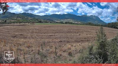 immagine della webcam nei dintorni di Roseto degli Abruzzi: webcam Montebello di Bertona