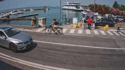 immagine della webcam nei dintorni di Torri del Benaco: webcam Peschiera del Garda