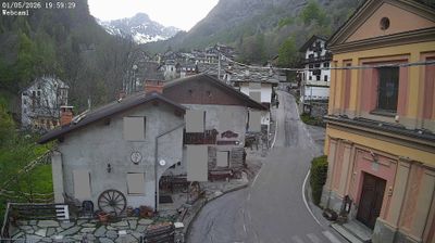 immagine della webcam nei dintorni di Mezzenile: webcam Balme