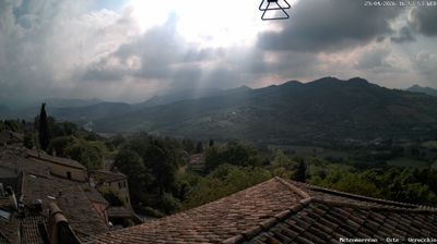 immagine della webcam nei dintorni di Montecalvo in Foglia: webcam Verucchio
