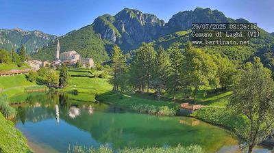 immagine della webcam nei dintorni di Velo d'Astico: webcam Laghi