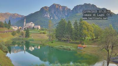 immagine della webcam nei dintorni di Terragnolo: webcam Laghi
