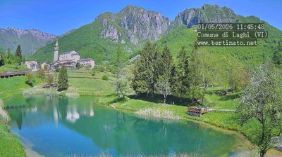 immagine della webcam nei dintorni di Tonezza del Cimone: webcam Laghi