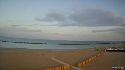 immagine della webcam nei dintorni di Sirolo: webcam Porto Potenza Picena