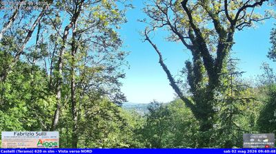 immagine della webcam nei dintorni di Colledara: webcam Castelli