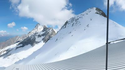 immagine della webcam nei dintorni di Rifugio Viviani: webcam Ghiacciaio Presena