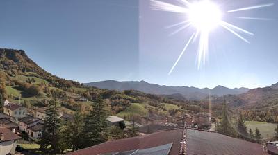 Preview delle webcam di Castelnovo ne' Monti › Sud-Ovest: Croce Verde Castelnovo Ne' Monti - Vetto - Pietra di Bismantova