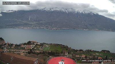 immagine della webcam nei dintorni di Molina di Ledro: webcam Tremosine sul Garda