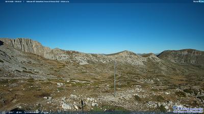 immagine della webcam nei dintorni di Ofena: webcam Rocca di Mezzo